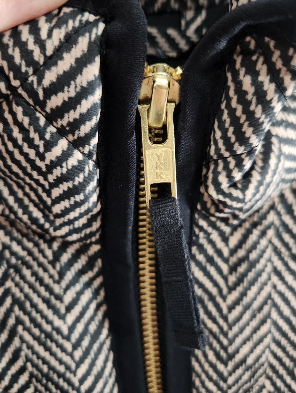NWT J.Crew medium herringbone quilted puffer vest insulated down pockets - Picture 8 of 11